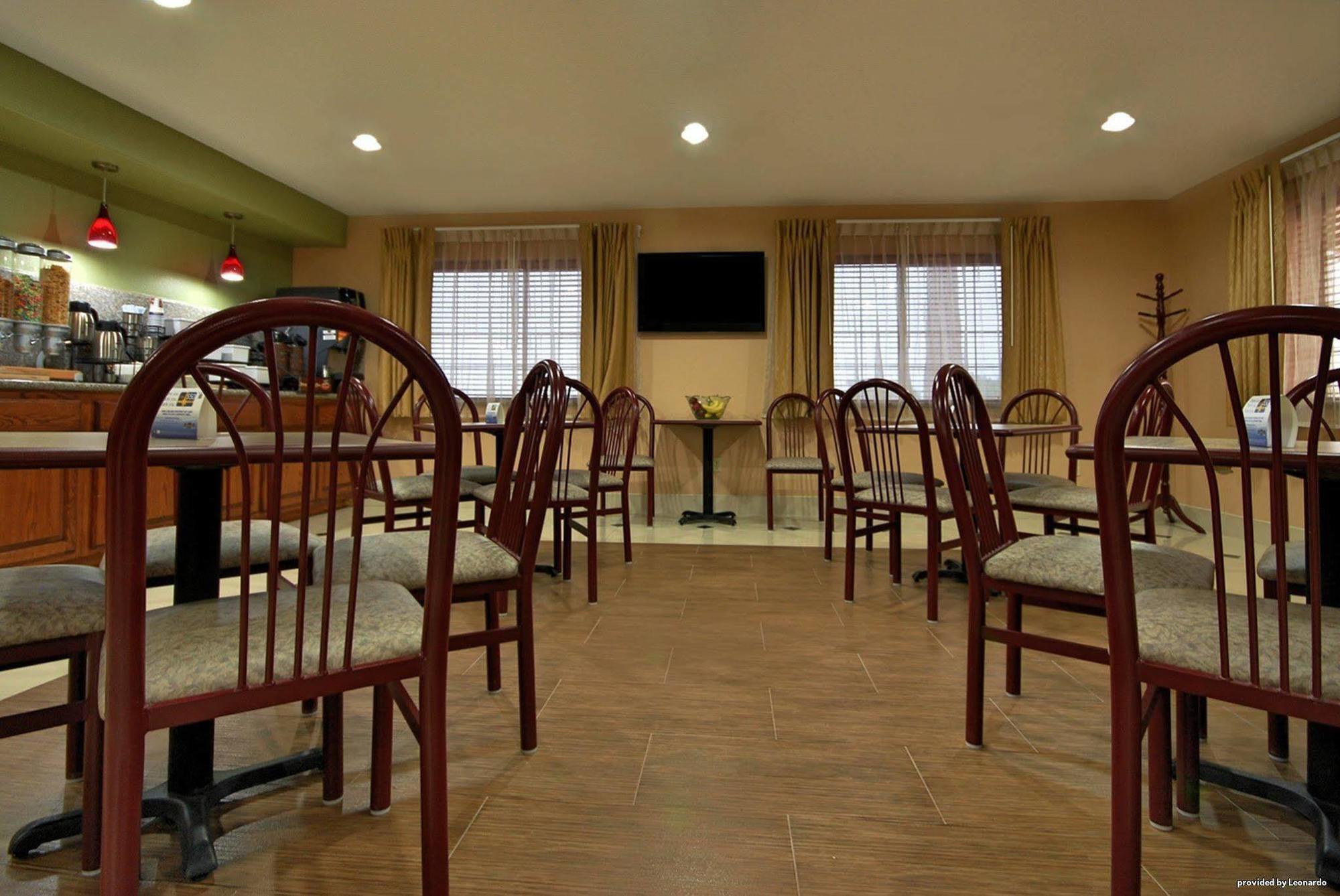 Americas Best Value Inn Sinton Bagian luar foto