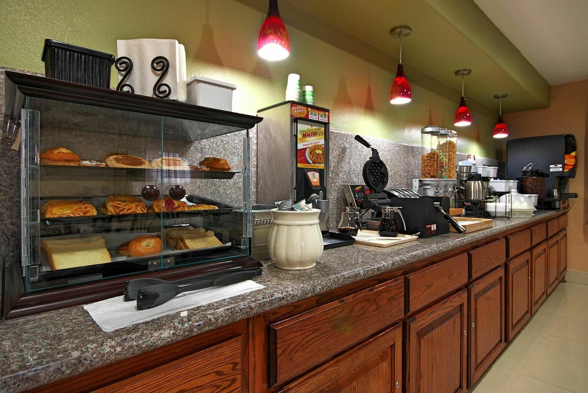 Americas Best Value Inn Sinton Bagian luar foto